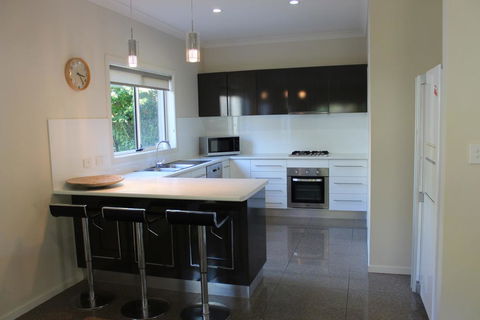 Sawtell Swells - Hobart Tourism 3