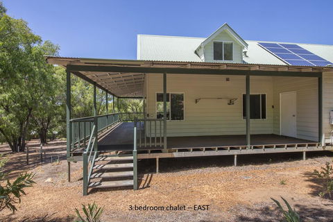 Sea Breeze Chalets Yallingup - Tourism TAS 1
