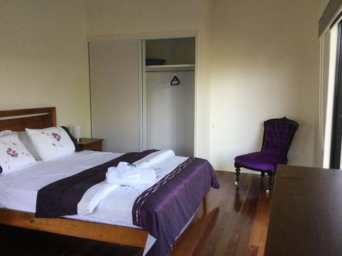 Sea Breeze Esplanade, Beachfront, Close Marina Hervey Bay - Hobart Tourism 1