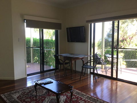 Sea Breeze Esplanade, Beachfront, Close Marina Hervey Bay - Hobart Tourism 2