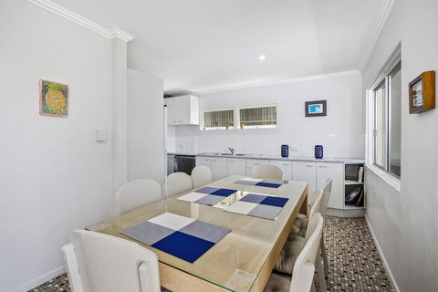 Sea Shack - 29 Pelican Street, Peregian Beach, Noosa Area - Tourism TAS 3