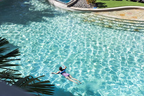 Sea Temple 220 Queen Spa Studio Beachfront Resort - Hobart Tourism 3