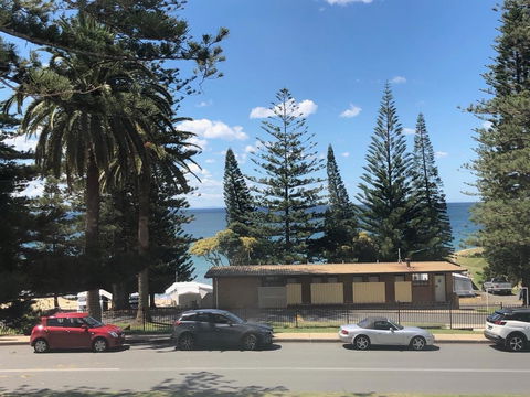 Seabreeze Beach Hotel - Tourism TAS 1