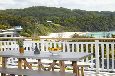 Seal Rocks Beach House ....Sugarloaf - Hobart Tourism 2