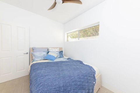 Seal Rocks Beach House ....Sugarloaf - Hobart Tourism 3