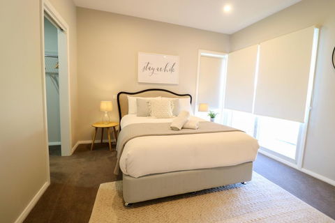 Seaside Escape - Hobart Tourism 3