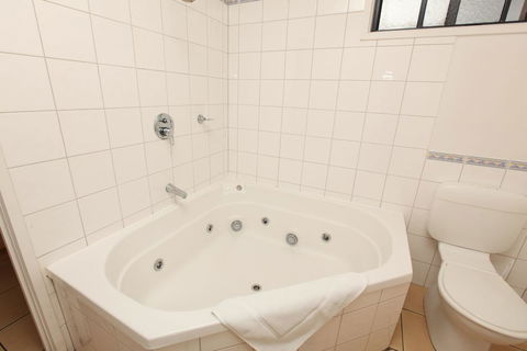 Seaview Motel & Apartments - Hobart Tourism 1