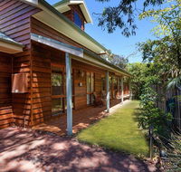 Semaphore Beach House - Hobart Tourism