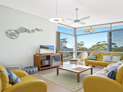 Serene - Spacious Air Conditioned Accommodation - Tourism TAS 0