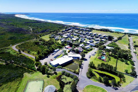 Serenity Diamond Beach (formerly Ramada Resort Diamond Beach) - Hobart Tourism 0