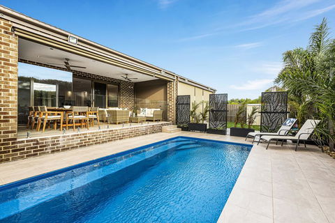 Serenity On Seaview Boutique Retreat With Pool By The Beach - Tourism TAS 0