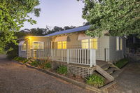 Book Halls Gap Accommodation Vacations Tourism TAS Tourism TAS