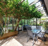 Shady Treez - Pet Friendly - Hobart Tourism