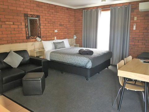 Shannon Motor Inn - Hobart Tourism 0