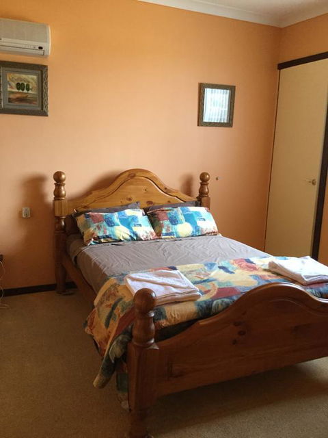 Shark Bay Views B & B - Tourism TAS 2