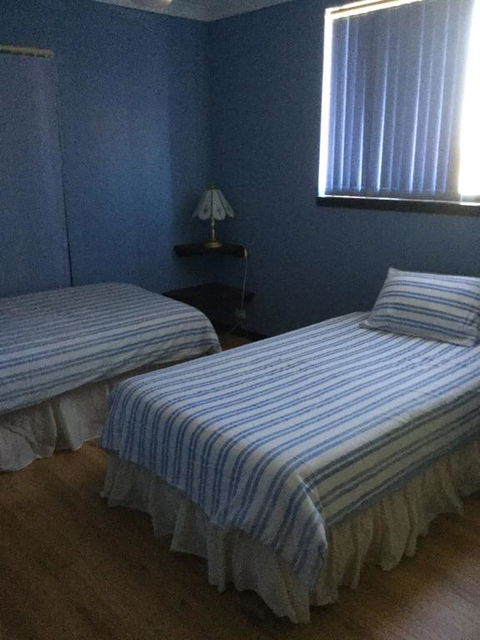 Shark Bay Views B & B - Tourism TAS 1