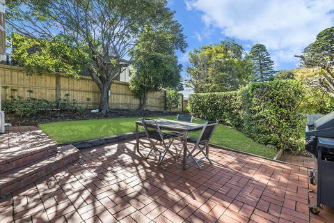 Shepherd's Rest - Hobart Tourism 3