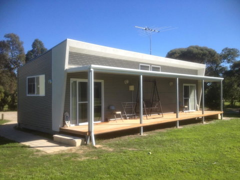 Shetland Park Chalets - Tourism TAS 3