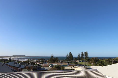 Shiloh Holiday House, 14 East Street - Tourism TAS 0