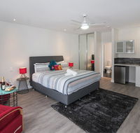 Shiraz Studio - Hobart Tourism