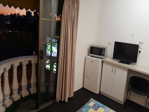 Siesta Villa Motel - Hobart Tourism 3