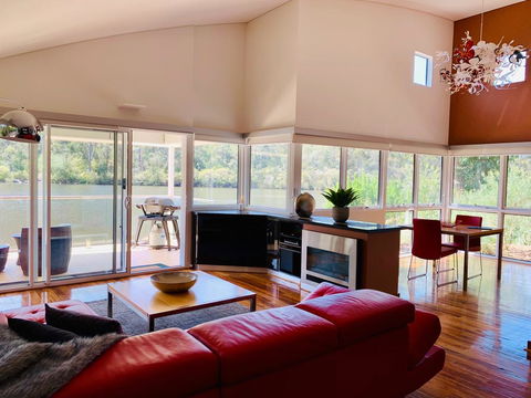 Silkwood Estate - Tourism TAS 1