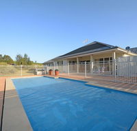 Silver Springs 6br Luxury Homestead with Wifi Pool. Fireplace Views Olives and Space - Hobart Tourism