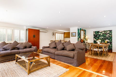 Simple Harmony - Hobart Tourism 2
