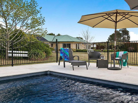 Sinden Park - Garden, Swimming Pool, Rural Vistas - Tourism TAS 1