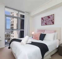 SK2 - 3BR with Pool Gym Steam Room in Story Bridge - Tourism TAS