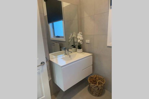 Skibo Cottage - Hobart Tourism 2