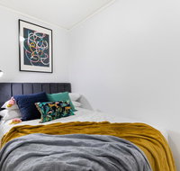 Sleek modern apartment close to everything - Tourism TAS