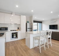 Sleek Modern Capel Sound - Hobart Tourism