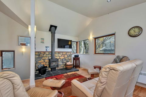 Snow Bound - Tourism TAS 0