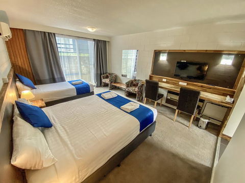Snow Season Motor Inn - Hobart Tourism 1