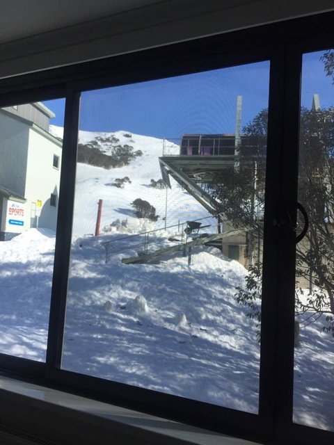 Snow Ski Apartments 12 - Tourism TAS 3