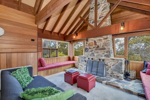 Snowgoose - Tourism TAS 2