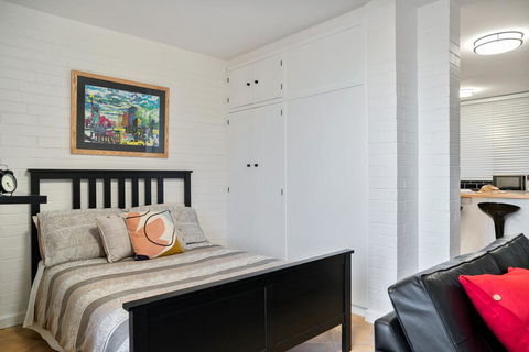 Soho Chic Apartment - Hobart Tourism 3