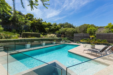 Sophisticated Contemporary Coastal Living With Sweeping Views In Cape Schanck - Tourism TAS 0