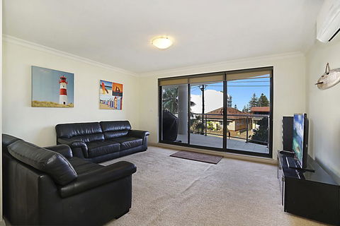 Sorrento Apartments - Unit 201 - Hobart Tourism 2