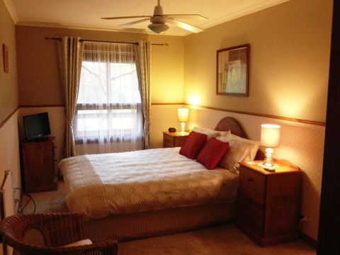 Southern Vales Bed & Breakfast - Hobart Tourism 0