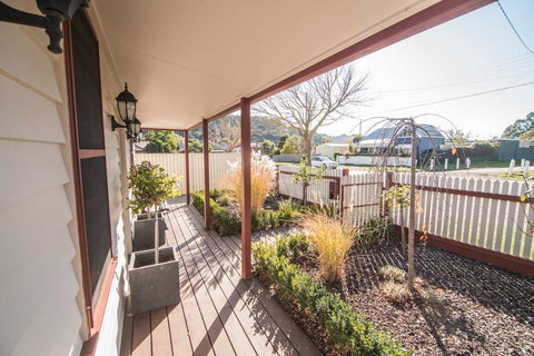 Sovereign Hideaway - Hobart Tourism 3