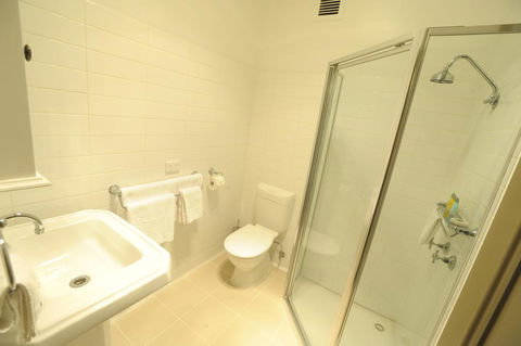 Sovereign Hill Hotel - Hobart Tourism 3
