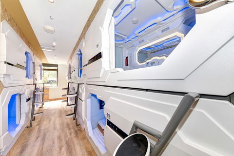 Space Q Capsule Hotel - Tourism TAS 0
