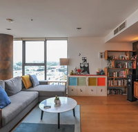 Spacious 2 Bedroom Flat In Wolli Creek - Tourism TAS