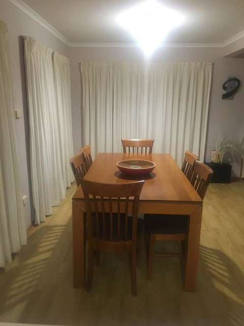 Spacious And Central To CBD - Tourism TAS 2