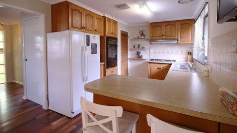 Spacious And Cozy Home Next To Glen Waverley - Tourism TAS 3