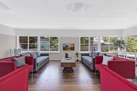 Spacious Living On Victoria - Hobart Tourism 0