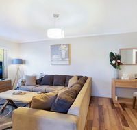 Spacious Renovated Apartment In Quiet Area - Hobart Tourism