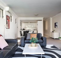 Spacious Two-Bedroom Apartment near Hospital - Tourism TAS